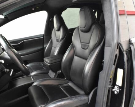 Черный Тесла Модель Х, объемом двигателя 0 л и пробегом 50 тыс. км за 32000 $, фото 10 на Automoto.ua