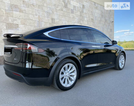 Черный Тесла Модель Х, объемом двигателя 0 л и пробегом 90 тыс. км за 34300 $, фото 16 на Automoto.ua