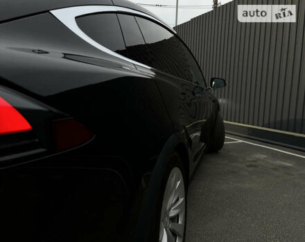 Чорний Тесла Модель Х, об'ємом двигуна 0 л та пробігом 150 тис. км за 27500 $, фото 6 на Automoto.ua