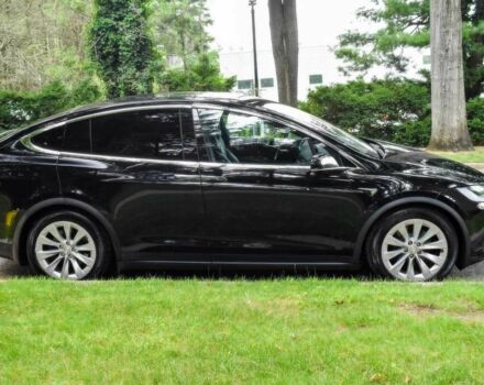 Черный Тесла Модель Х, объемом двигателя 0 л и пробегом 50 тыс. км за 32000 $, фото 4 на Automoto.ua