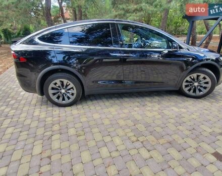 Черный Тесла Модель Х, объемом двигателя 0 л и пробегом 42 тыс. км за 24000 $, фото 3 на Automoto.ua