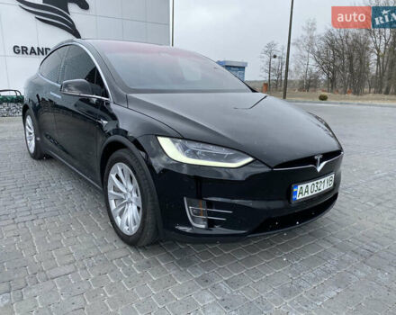 Черный Тесла Модель Х, объемом двигателя 0 л и пробегом 110 тыс. км за 25500 $, фото 2 на Automoto.ua