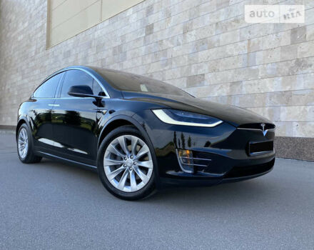 Черный Тесла Модель Х, объемом двигателя 0 л и пробегом 90 тыс. км за 34300 $, фото 7 на Automoto.ua