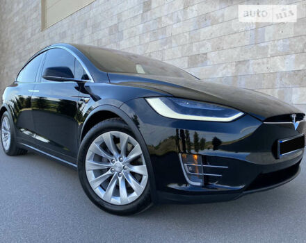 Черный Тесла Модель Х, объемом двигателя 0 л и пробегом 90 тыс. км за 34300 $, фото 1 на Automoto.ua