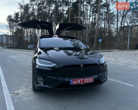Черный Тесла Модель Х, объемом двигателя 0 л и пробегом 194 тыс. км за 19999 $, фото 20 на Automoto.ua