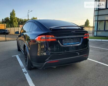 Черный Тесла Модель Х, объемом двигателя 0 л и пробегом 77 тыс. км за 61888 $, фото 8 на Automoto.ua
