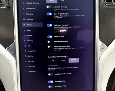 Черный Тесла Модель Х, объемом двигателя 0 л и пробегом 112 тыс. км за 37700 $, фото 66 на Automoto.ua