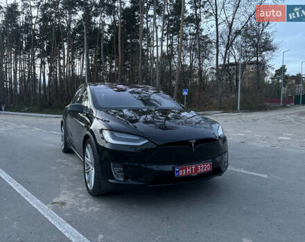 Черный Тесла Модель Х, объемом двигателя 0 л и пробегом 194 тыс. км за 19999 $, фото 3 на Automoto.ua