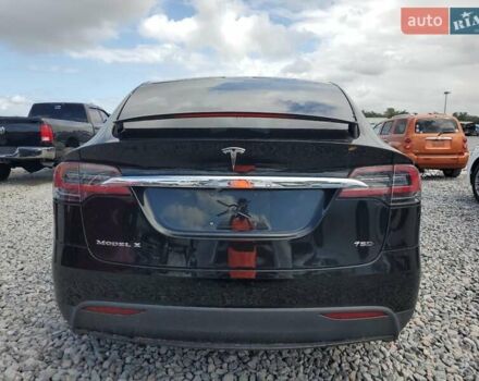 Черный Тесла Модель Х, объемом двигателя 0 л и пробегом 159 тыс. км за 6700 $, фото 5 на Automoto.ua