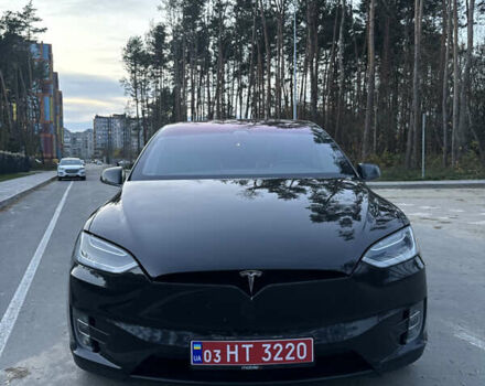 Черный Тесла Модель Х, объемом двигателя 0 л и пробегом 194 тыс. км за 19999 $, фото 4 на Automoto.ua