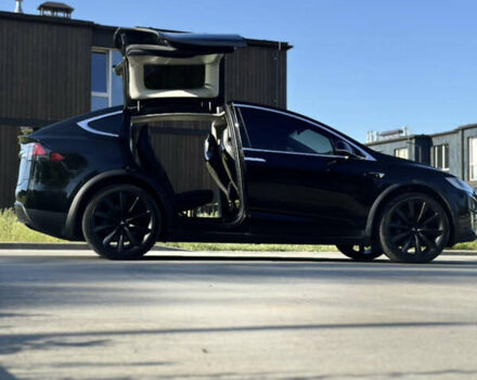 Черный Тесла Модель Х, объемом двигателя 0 л и пробегом 110 тыс. км за 21000 $, фото 2 на Automoto.ua