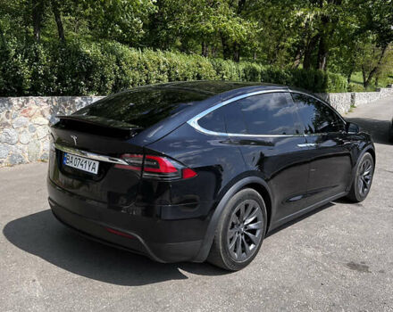 Черный Тесла Модель Х, объемом двигателя 0 л и пробегом 140 тыс. км за 25500 $, фото 4 на Automoto.ua