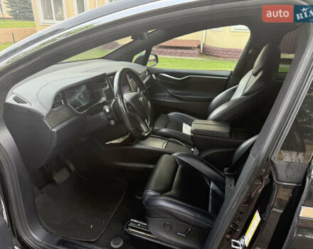 Тесла Модель Х 2017 у Києві на Automoto.ua Чорний Тесла Модель Х, об'ємом двигуна 0 л та пробігом 140 тис. км за 19900 $, фото 5 на Automoto.ua