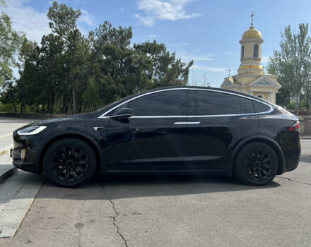 Черный Тесла Модель Х, объемом двигателя 0 л и пробегом 76 тыс. км за 41000 $, фото 5 на Automoto.ua