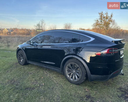 Черный Тесла Модель Х, объемом двигателя 0 л и пробегом 91 тыс. км за 20500 $, фото 5 на Automoto.ua
