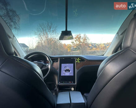 Черный Тесла Модель Х, объемом двигателя 0 л и пробегом 91 тыс. км за 20500 $, фото 22 на Automoto.ua
