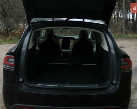 Чорний Тесла Модель Х, об'ємом двигуна 0 л та пробігом 125 тис. км за 27000 $, фото 30 на Automoto.ua