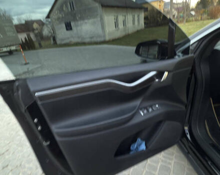 Черный Тесла Модель Х, объемом двигателя 0 л и пробегом 128 тыс. км за 24500 $, фото 33 на Automoto.ua