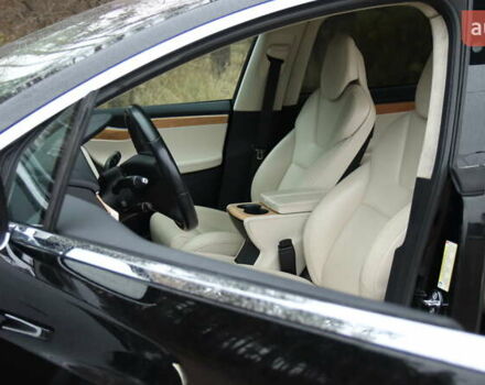 Чорний Тесла Модель Х, об'ємом двигуна 0 л та пробігом 125 тис. км за 27000 $, фото 33 на Automoto.ua