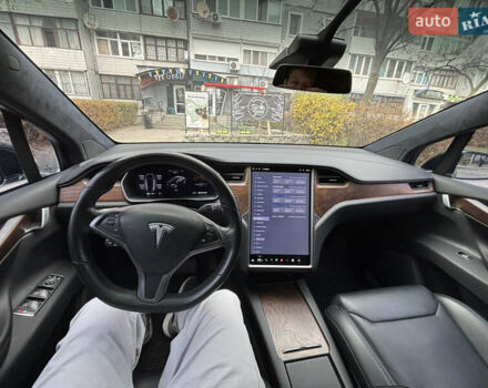 Черный Тесла Модель Х, объемом двигателя 0 л и пробегом 94 тыс. км за 25999 $, фото 9 на Automoto.ua
