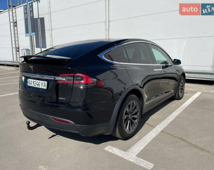 Черный Тесла Модель Х, объемом двигателя 0 л и пробегом 118 тыс. км за 33000 $, фото 3 на Automoto.ua