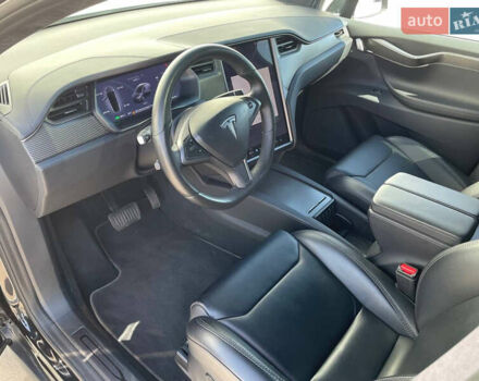 Черный Тесла Модель Х, объемом двигателя 0 л и пробегом 118 тыс. км за 33000 $, фото 23 на Automoto.ua