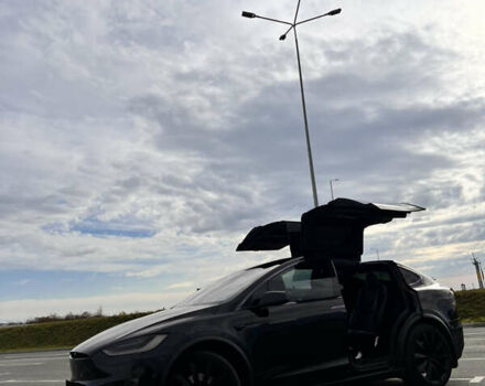 Черный Тесла Модель Х, объемом двигателя 0 л и пробегом 103 тыс. км за 34999 $, фото 1 на Automoto.ua