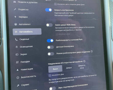 Черный Тесла Модель Х, объемом двигателя 0 л и пробегом 118 тыс. км за 33000 $, фото 30 на Automoto.ua