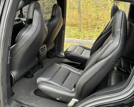 Черный Тесла Модель Х, объемом двигателя 0 л и пробегом 94 тыс. км за 25999 $, фото 11 на Automoto.ua