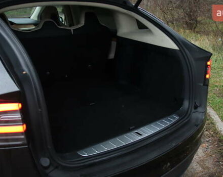 Чорний Тесла Модель Х, об'ємом двигуна 0 л та пробігом 125 тис. км за 27000 $, фото 29 на Automoto.ua