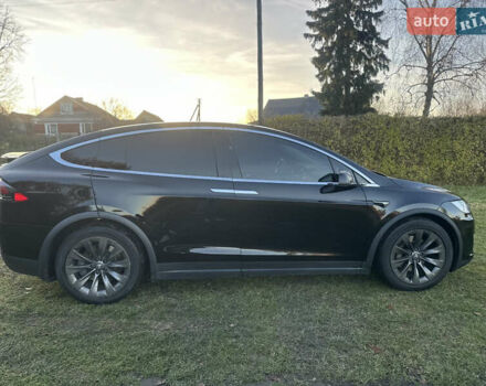 Черный Тесла Модель Х, объемом двигателя 0 л и пробегом 91 тыс. км за 20500 $, фото 10 на Automoto.ua