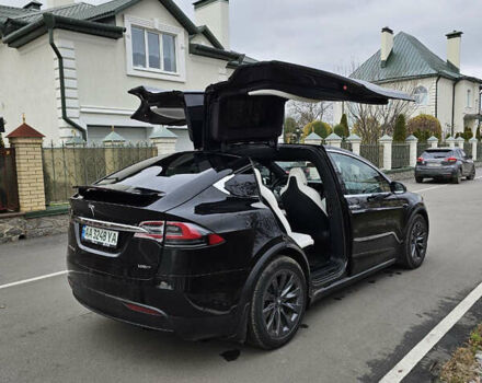 Чорний Тесла Модель Х, об'ємом двигуна 0 л та пробігом 118 тис. км за 20999 $, фото 4 на Automoto.ua