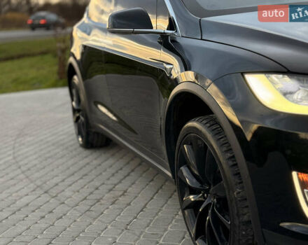 Черный Тесла Модель Х, объемом двигателя 0 л и пробегом 128 тыс. км за 24500 $, фото 16 на Automoto.ua