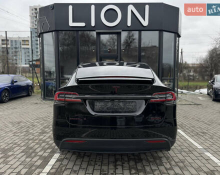 Черный Тесла Модель Х, объемом двигателя 0 л и пробегом 67 тыс. км за 26799 $, фото 5 на Automoto.ua