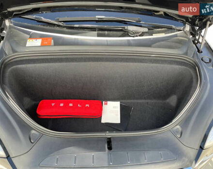 Черный Тесла Модель Х, объемом двигателя 0 л и пробегом 118 тыс. км за 33000 $, фото 18 на Automoto.ua