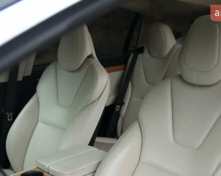 Чорний Тесла Модель Х, об'ємом двигуна 0 л та пробігом 125 тис. км за 27000 $, фото 41 на Automoto.ua