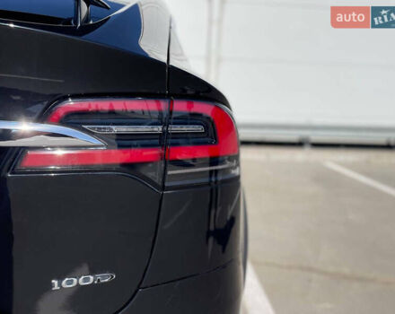 Черный Тесла Модель Х, объемом двигателя 0 л и пробегом 118 тыс. км за 33000 $, фото 8 на Automoto.ua