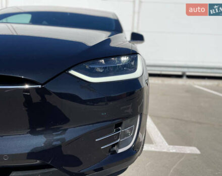 Черный Тесла Модель Х, объемом двигателя 0 л и пробегом 118 тыс. км за 33000 $, фото 6 на Automoto.ua