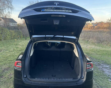 Черный Тесла Модель Х, объемом двигателя 0 л и пробегом 91 тыс. км за 20500 $, фото 16 на Automoto.ua