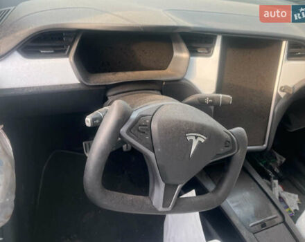 Черный Тесла Модель Х, объемом двигателя 0 л и пробегом 170 тыс. км за 17999 $, фото 6 на Automoto.ua