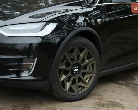 Чорний Тесла Модель Х, об'ємом двигуна 0 л та пробігом 125 тис. км за 27000 $, фото 2 на Automoto.ua