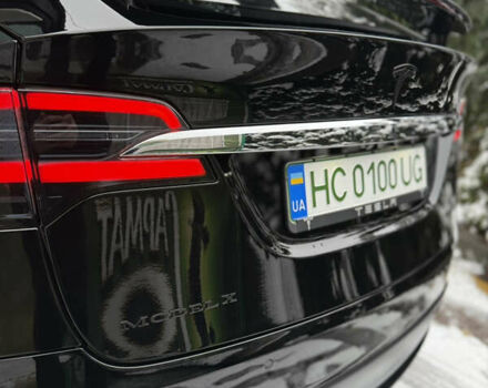 Чорний Тесла Модель Х, об'ємом двигуна 0 л та пробігом 33 тис. км за 30800 $, фото 24 на Automoto.ua