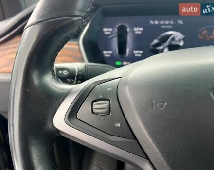 Черный Тесла Модель Х, объемом двигателя 0 л и пробегом 94 тыс. км за 26800 $, фото 39 на Automoto.ua