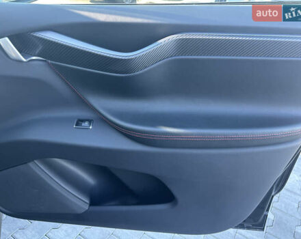 Черный Тесла Модель Х, объемом двигателя 0.2 л и пробегом 150 тыс. км за 37500 $, фото 5 на Automoto.ua