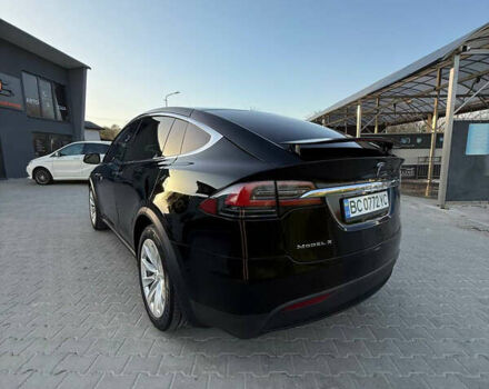 Черный Тесла Модель Х, объемом двигателя 0 л и пробегом 63 тыс. км за 28000 $, фото 2 на Automoto.ua