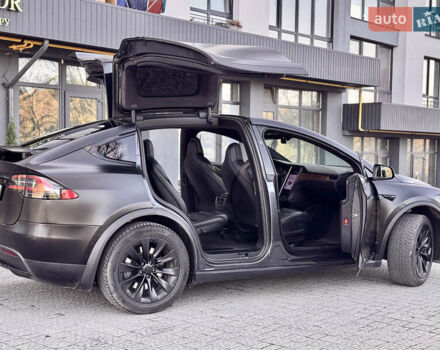 Черный Тесла Модель Х, объемом двигателя 0 л и пробегом 104 тыс. км за 34500 $, фото 16 на Automoto.ua