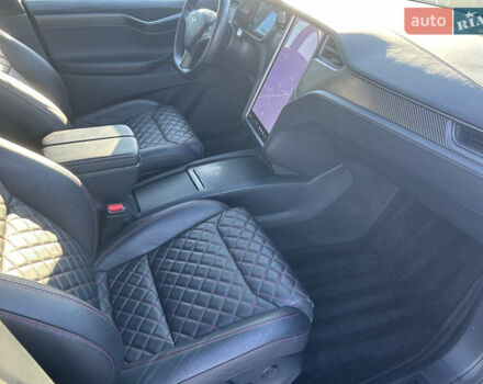 Черный Тесла Модель Х, объемом двигателя 0.2 л и пробегом 150 тыс. км за 37500 $, фото 11 на Automoto.ua