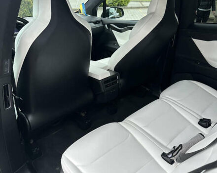 Чорний Тесла Модель Х, об'ємом двигуна 0 л та пробігом 70 тис. км за 35000 $, фото 14 на Automoto.ua