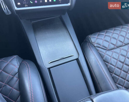 Черный Тесла Модель Х, объемом двигателя 0.2 л и пробегом 150 тыс. км за 37500 $, фото 8 на Automoto.ua