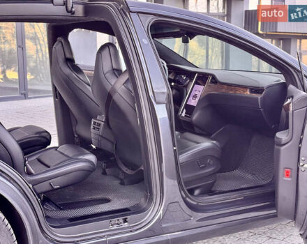 Черный Тесла Модель Х, объемом двигателя 0 л и пробегом 104 тыс. км за 34500 $, фото 17 на Automoto.ua